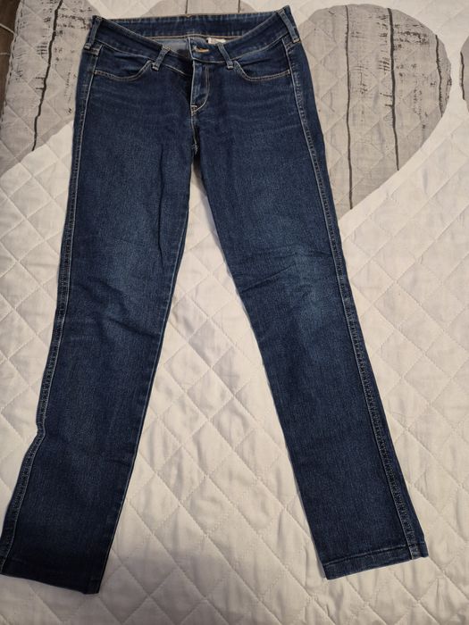 Дънки в добро състояние