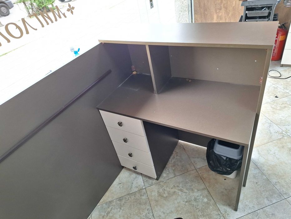 Рецепция     бюро