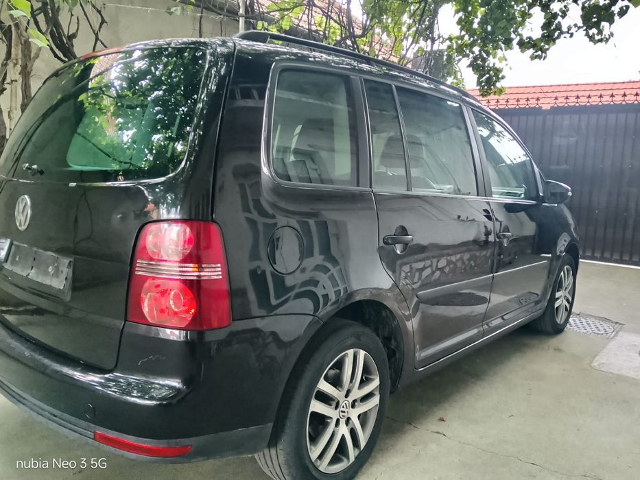 VW touran  facelift 2009 1.9tdi