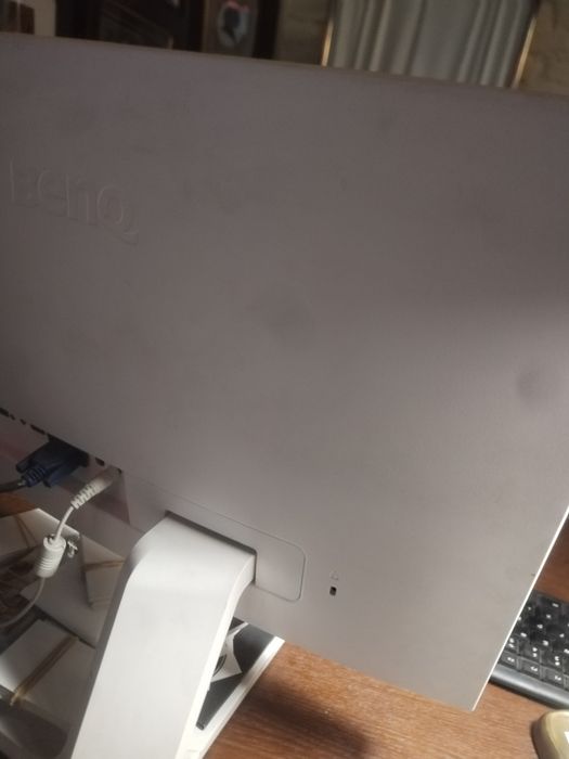 Настолен компютър.