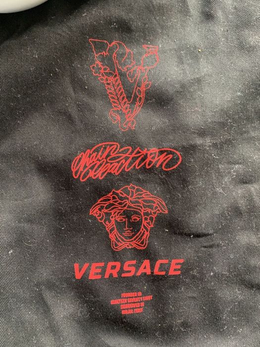 Versace Chain Reaction