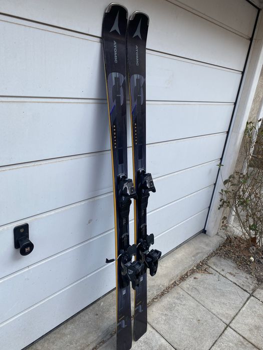 Ски Atomic Redster Q7 Revoshock C – 166 см автомати M 12 GW