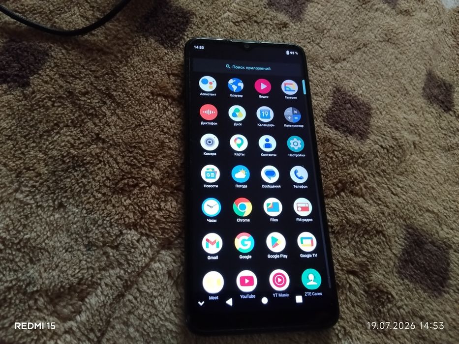 Продам смартфон ZTE A51 Blade 2/64 gb.