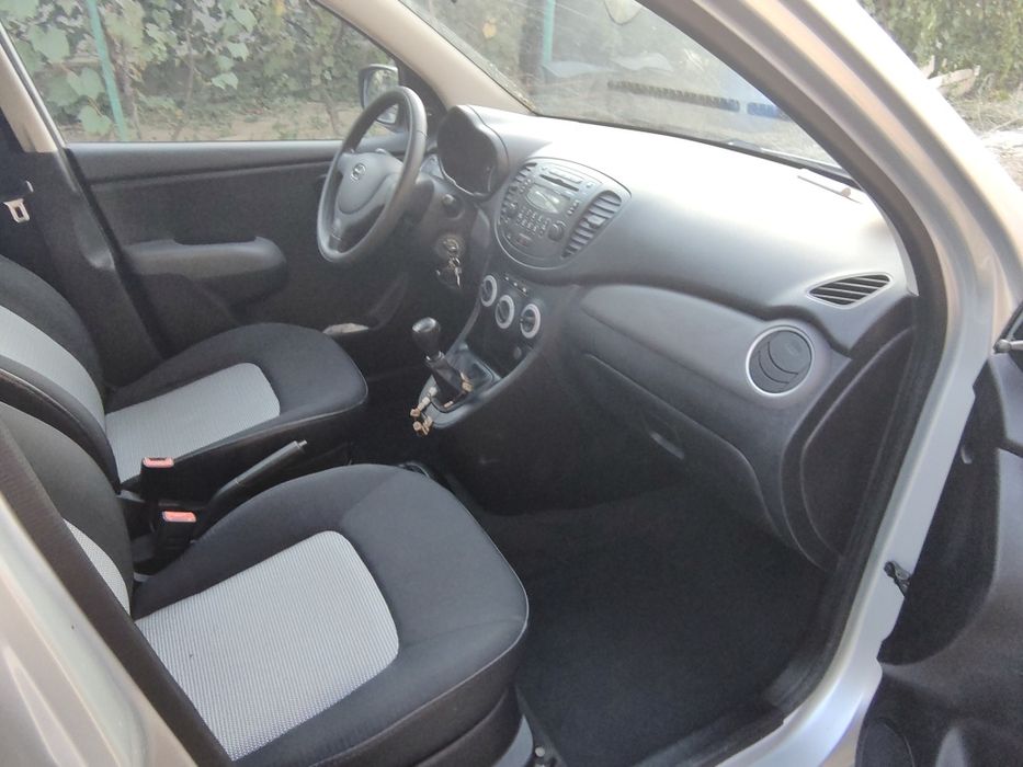 Hyundai i10 1.1 Benzină 2008 | 98.000 km | AC | Cauciucuri NOI
