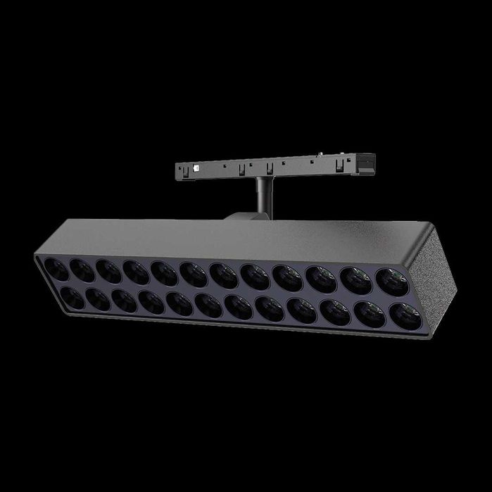 Светильники в ассортименте.