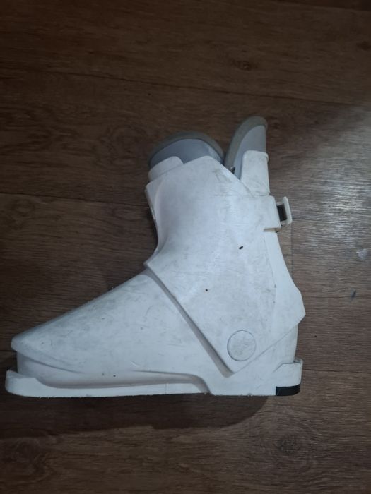 Продам горные лыжи