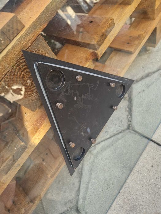 Уникална дизайнерска маса