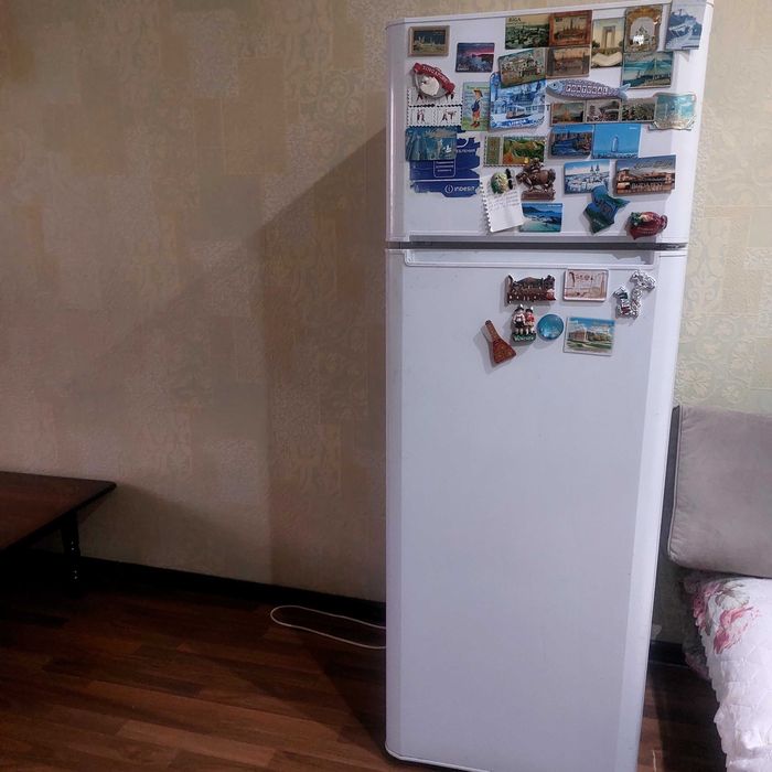 Холодильник Indesit