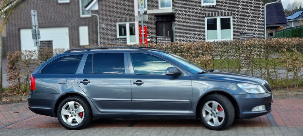 Vând mașină cu numere Germane