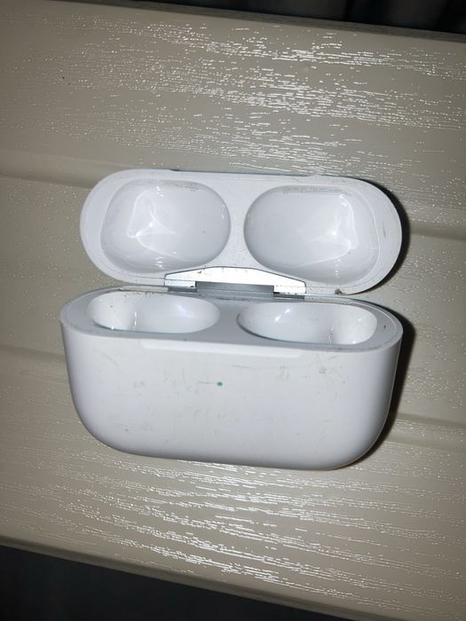 Продом кеис от airpods