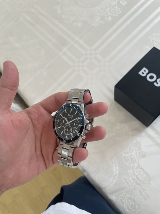 BOSS новые мужские часы