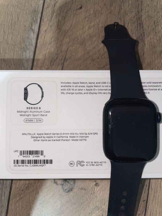 Apple watch series 8