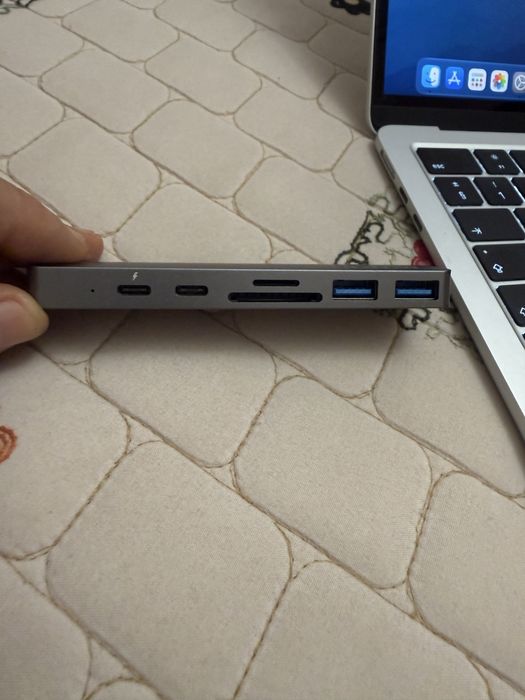 Adaptor laptop , macbook