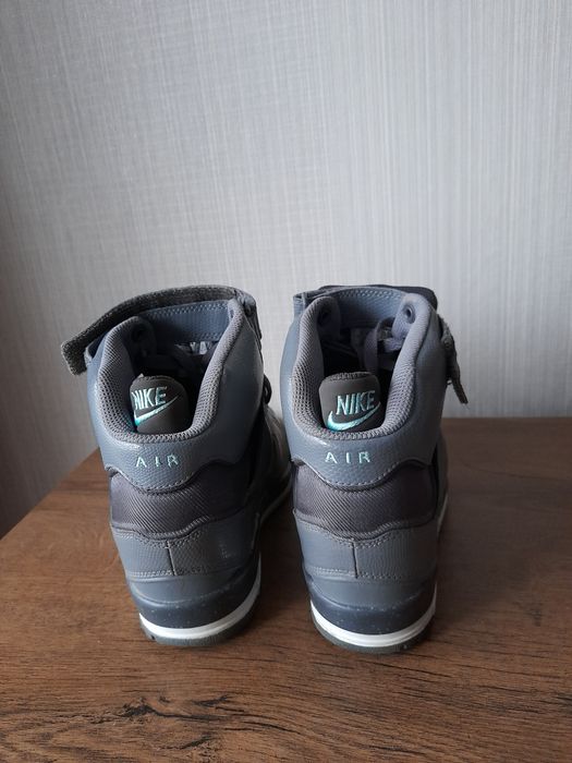 Nike Air Revolution дамски маратонки 39 номер.