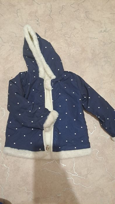 Продам куртку 3000