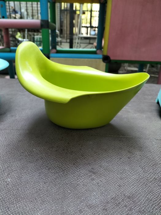 Продам горшок детский разные