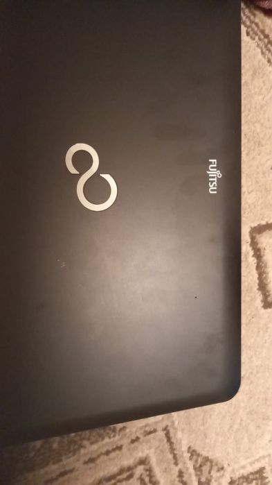 Продам ноутбук Fujitsu, торг уместен