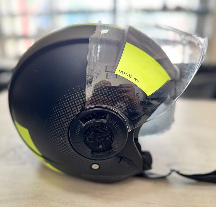 Мото каска MT Helmet Viale SV XL + калъф