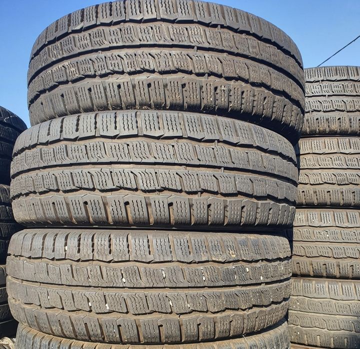 Anvelope iarnă 215 70 15c Kumho din 2022 ca noi