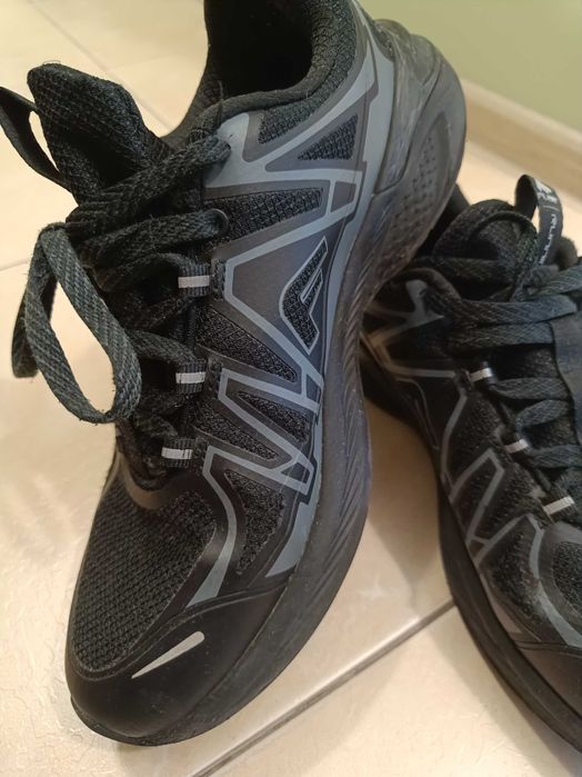 Маратонки FLAIR номер 40