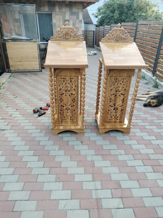 Obiecte de cult din stejar