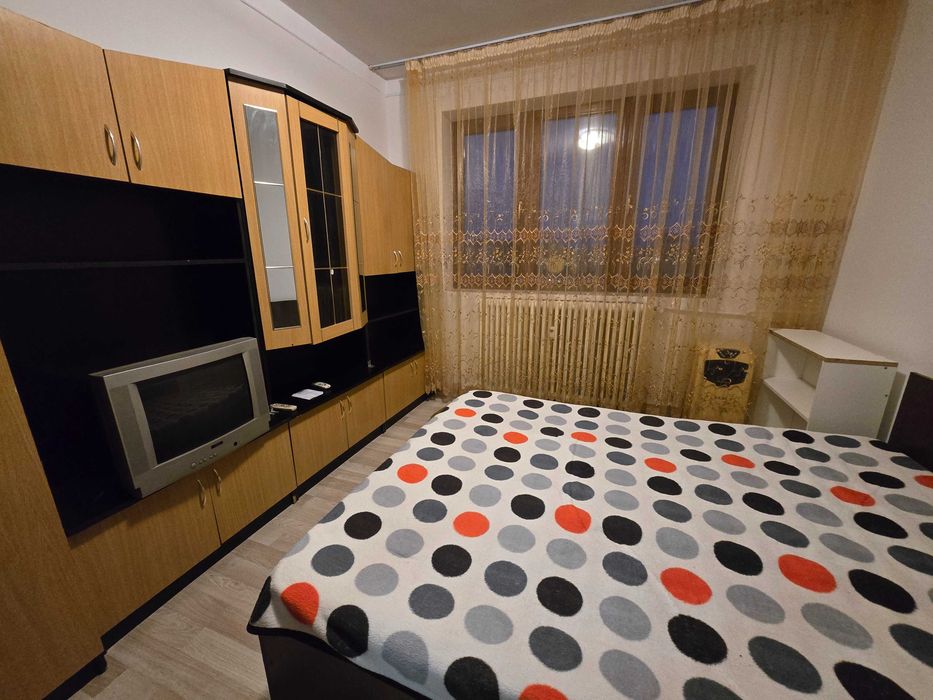 Inchiriez garsoniera