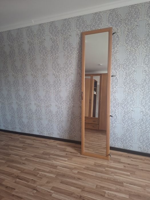 Продам 2шкафа один из них угловой