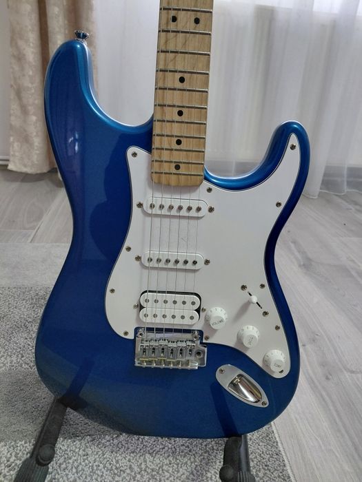 Vând instrumente muzicale