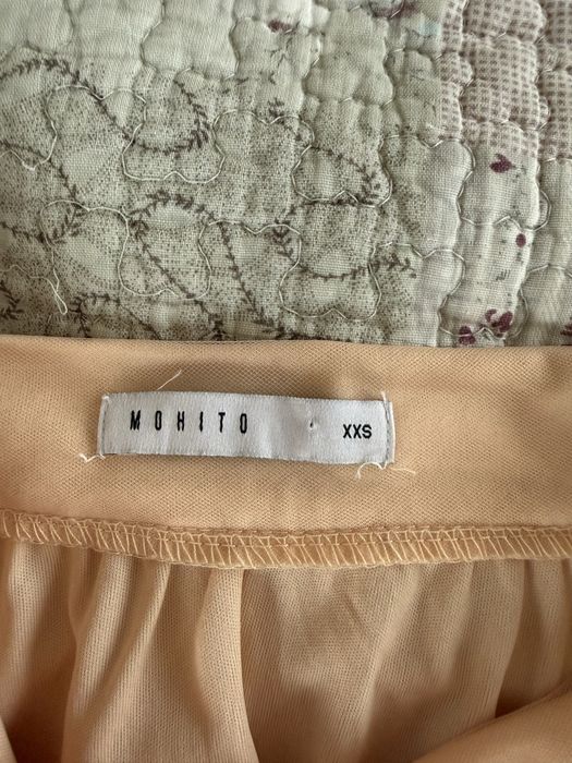 Комплект от елеганти пола и топ от Mohito