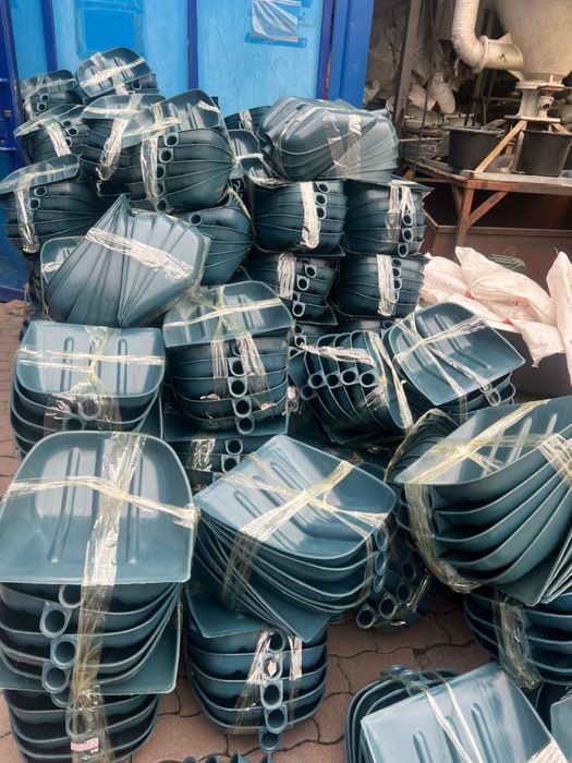 Продам лопаты снегоуборочные