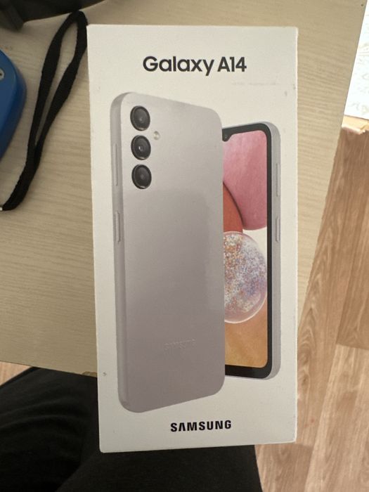 Продается смартфон самсунг