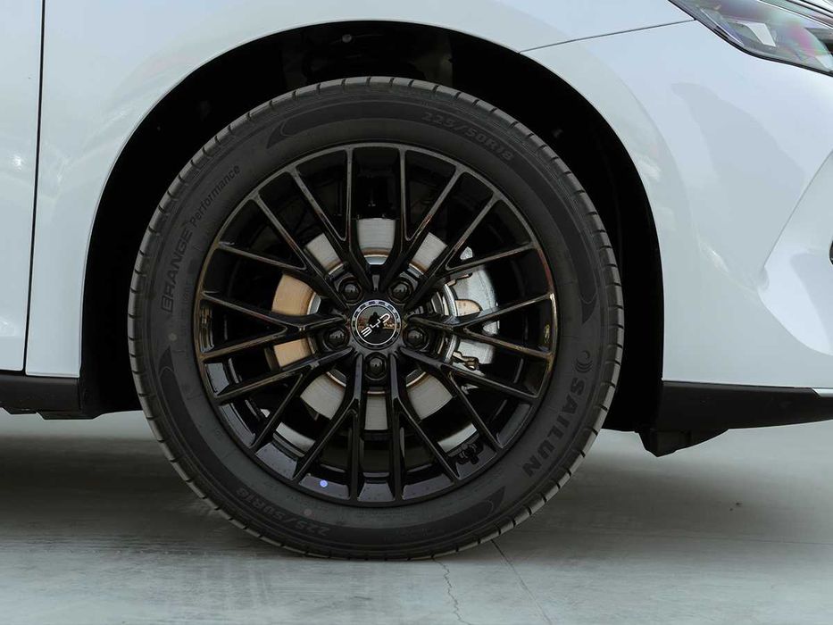 BYD Seal 6, 120 km Flagship