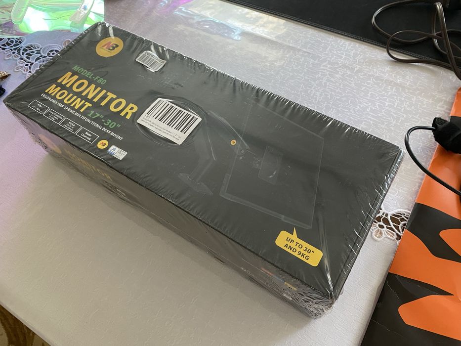 Кронштейн для монитора nb f80 новый