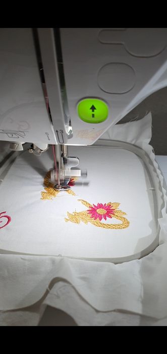 Masina de brodat Innov-is NV800E