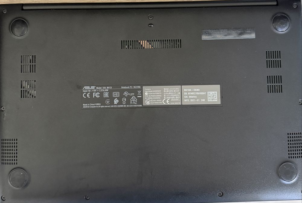 ASUS VivoBook 14