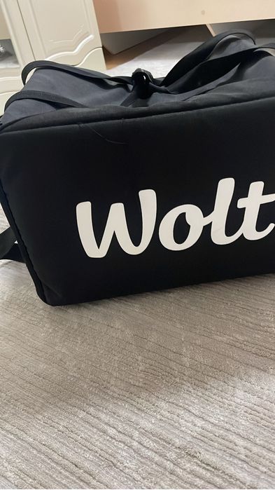 сумка курьера Wolt