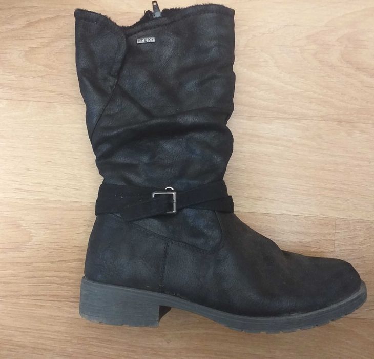 Cizme damă ,îmblănite marimea 36