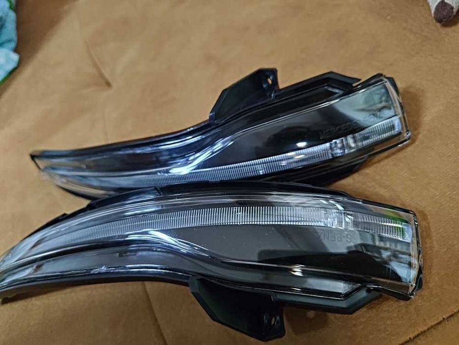 Мигач за Странично Огледало за Mercedes-Benz W205, W213, W222