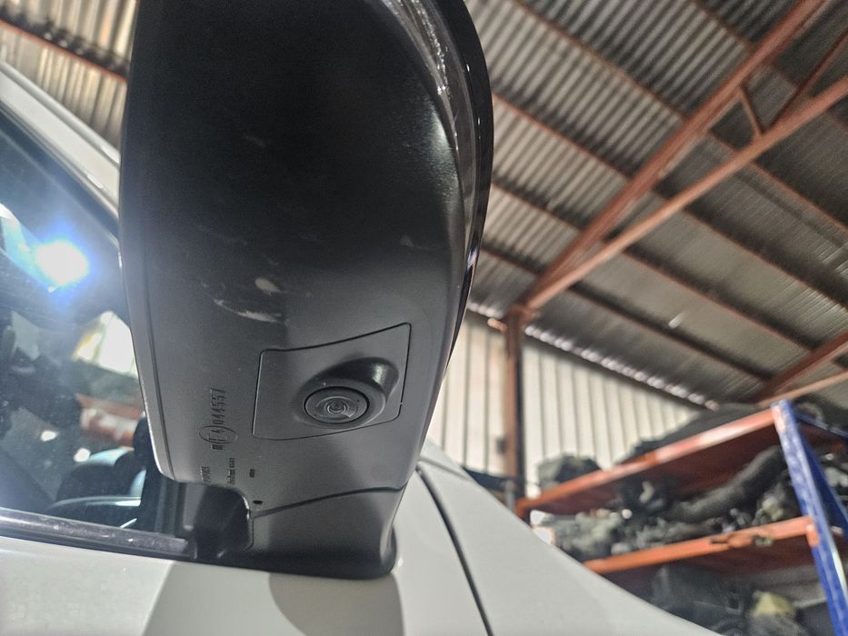 Ляво/дясно огледало с камера за Toyota Hilux 2022