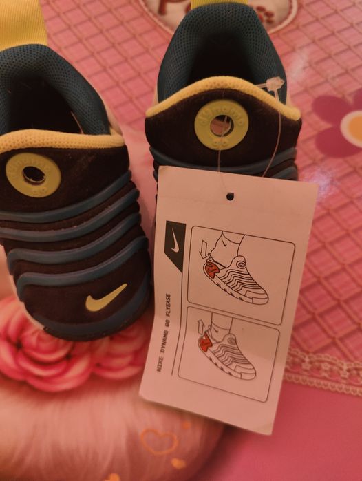 Adidași copii sunt noii