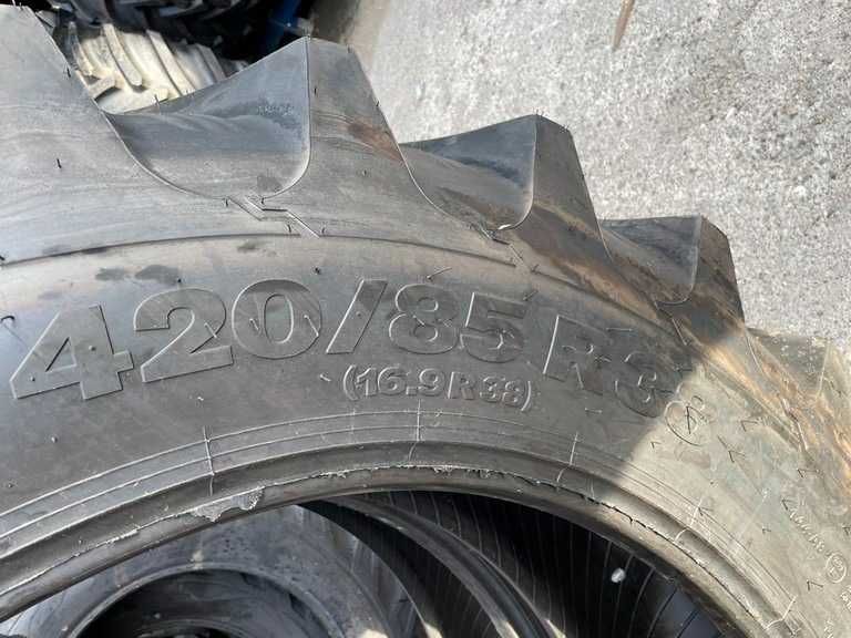 Anvelope noi Radiale de tractor spate 16.9-38 420/85R38 LIVRARE