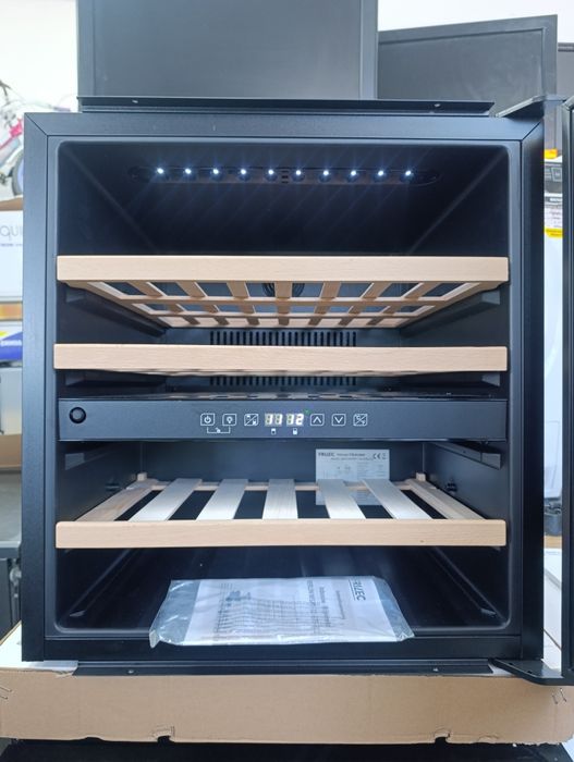 Нова!!  Хладилна витрина FRILEC ,