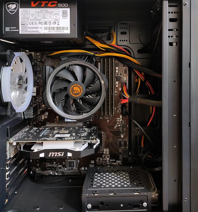 Игровой комплект: ПК + 27” монитор / i7 / 32GB / SSD

Продаётся мо