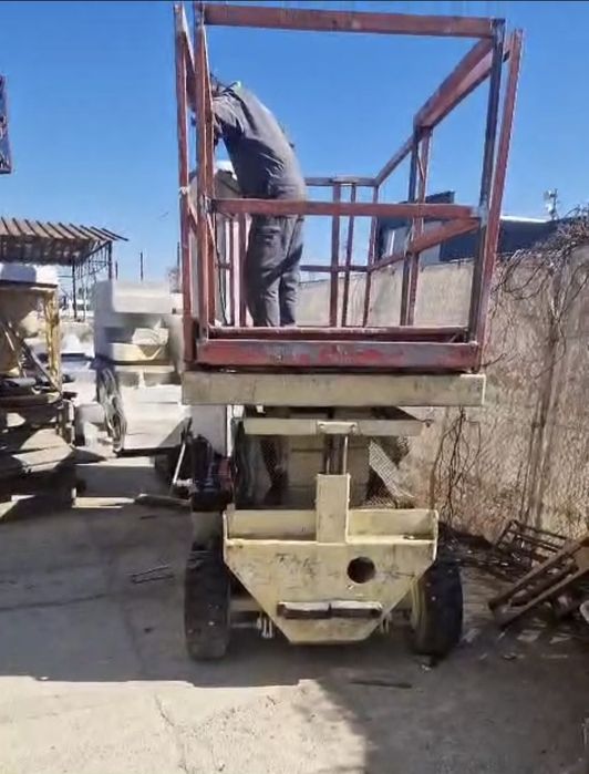 Vând nacelă MALTECH  2.350 euro