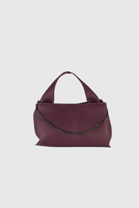 НОВО! ЛИКВИДАЦИЯ! Дамска чанта с метална верижка в бордо