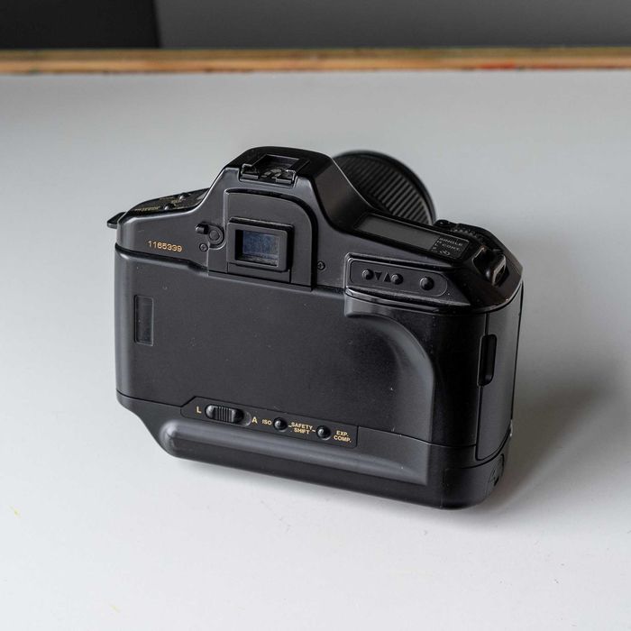 Aparat foto pe film Canon F90 + obiectiv Canon FD 135mm f/2.5