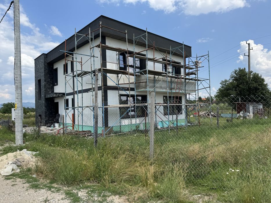 рамково скеле италянско запазено без кривини 130 квадрата