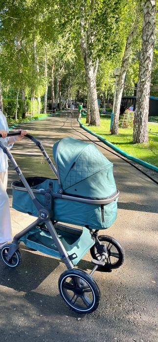 Продается детская коляска 2 в 1