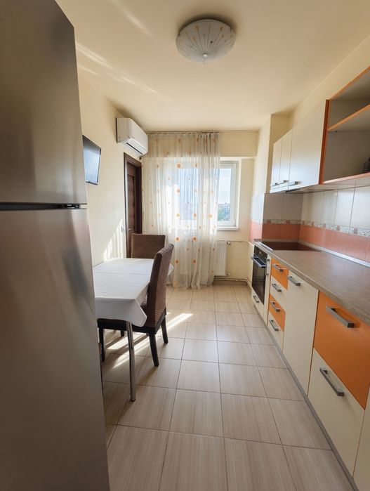 Apartament 4 camere central