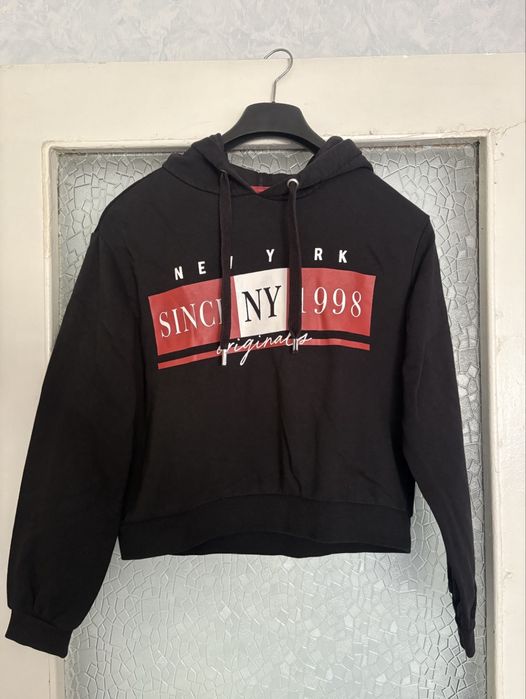 Къси дамски суичъри